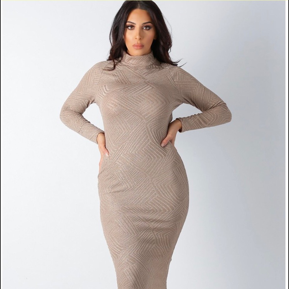 SOLD- BRAND NEW- Midi Dress